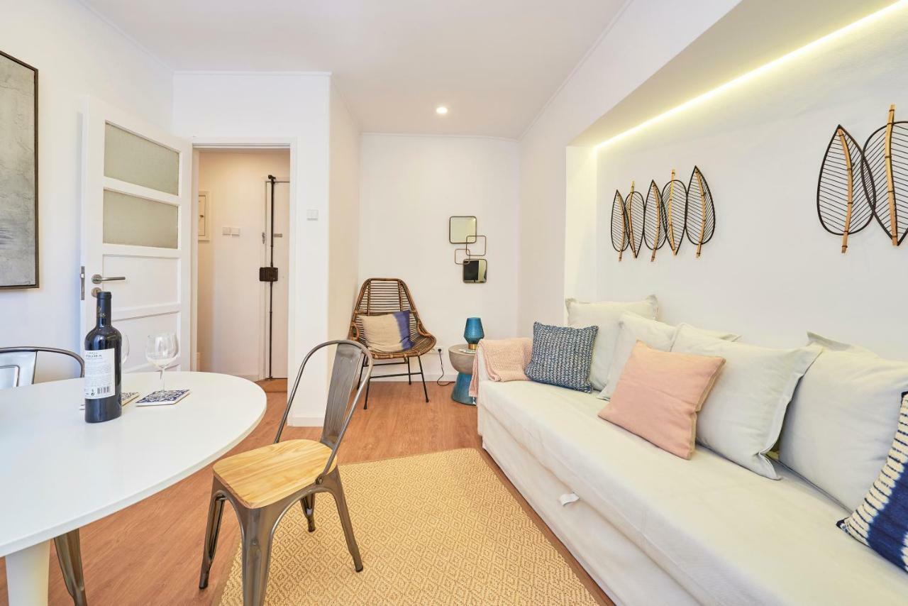 Belém Light Filled Apartment, By TimeCooler Lisboa Exterior foto
